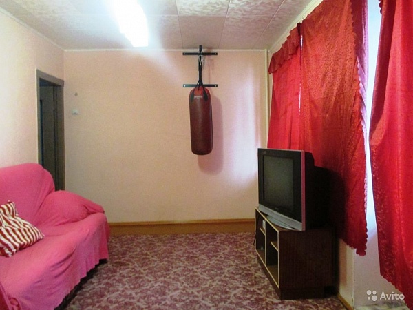 Двухкомнатная квартира во Фрунзенском районе, ул. Калинина, д.17