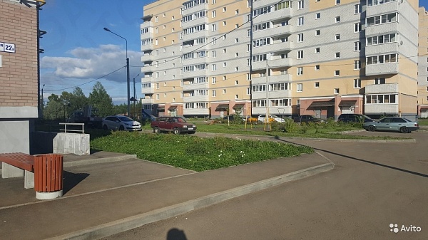 Двухкомнатная квартира в Дзержинском районе, ул. Бабича, д.3а
